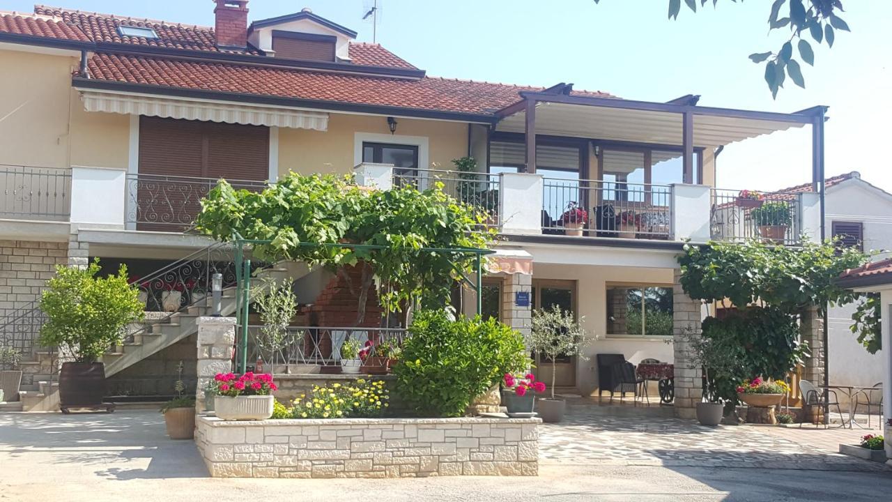 Apartamento Haus Roko Rovinj Exterior foto