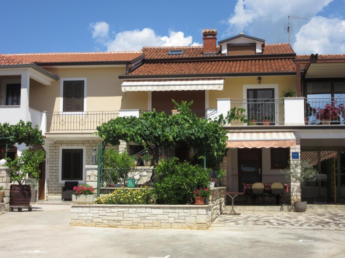 Apartamento Haus Roko Rovinj Exterior foto